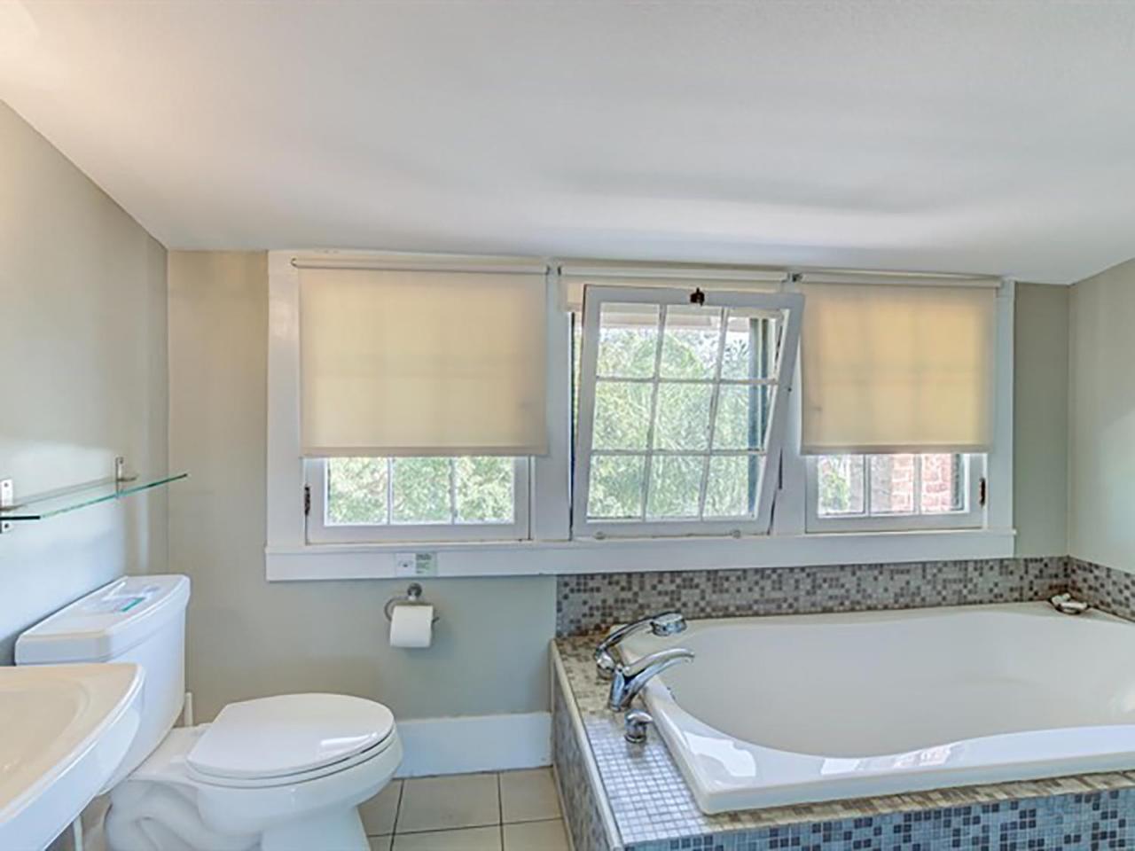 Adora Inn Mount Dora Eksteriør billede