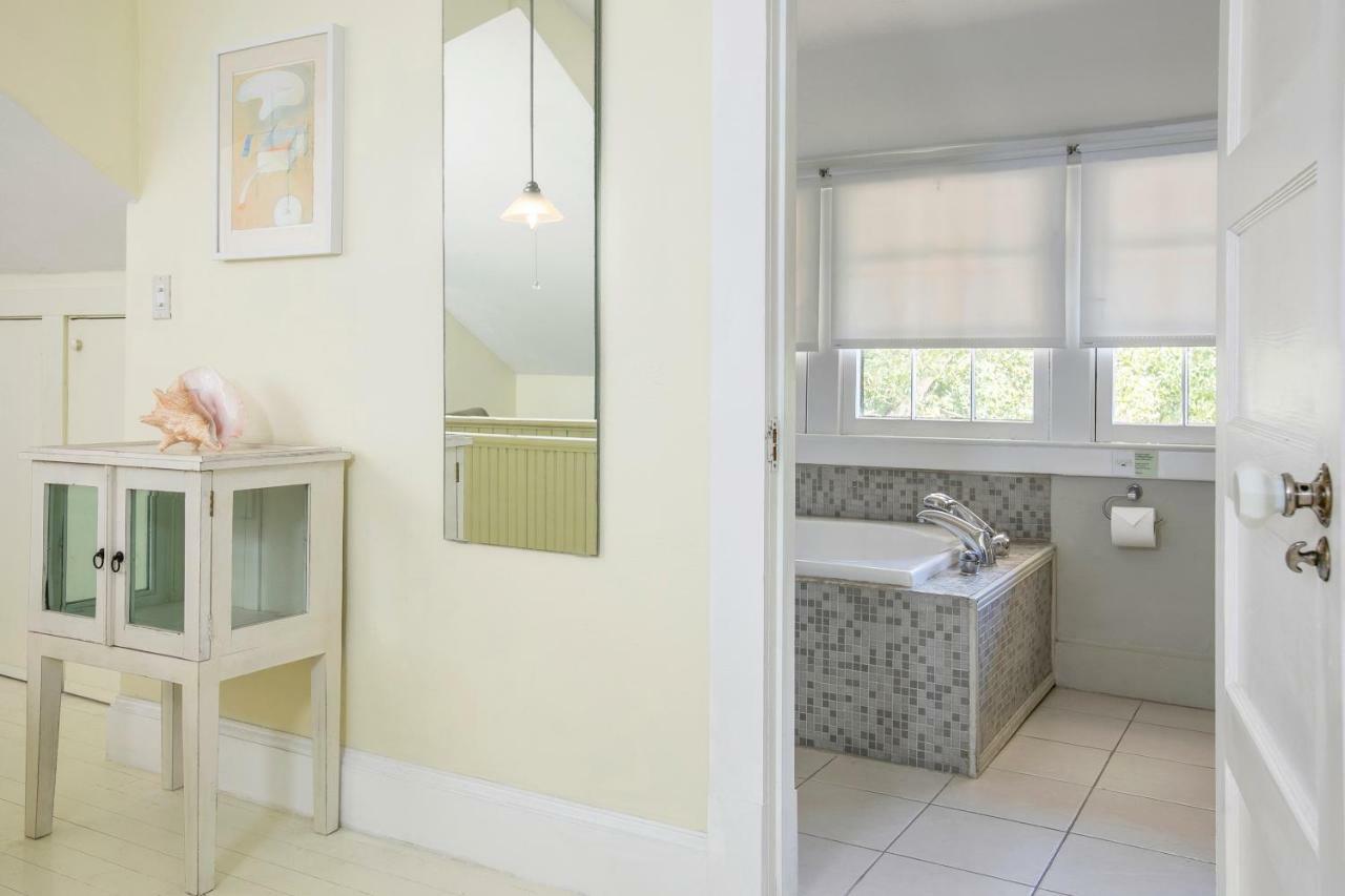Adora Inn Mount Dora Eksteriør billede