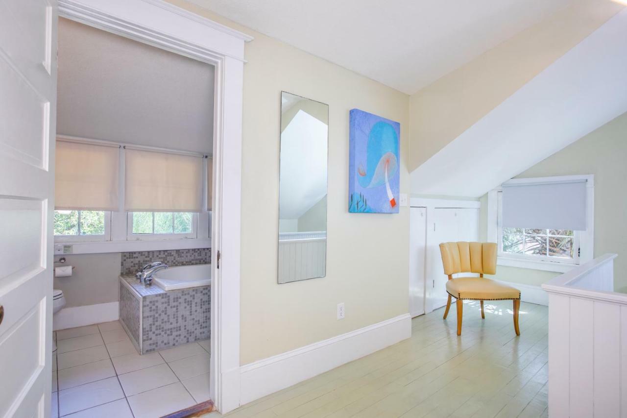 Adora Inn Mount Dora Eksteriør billede